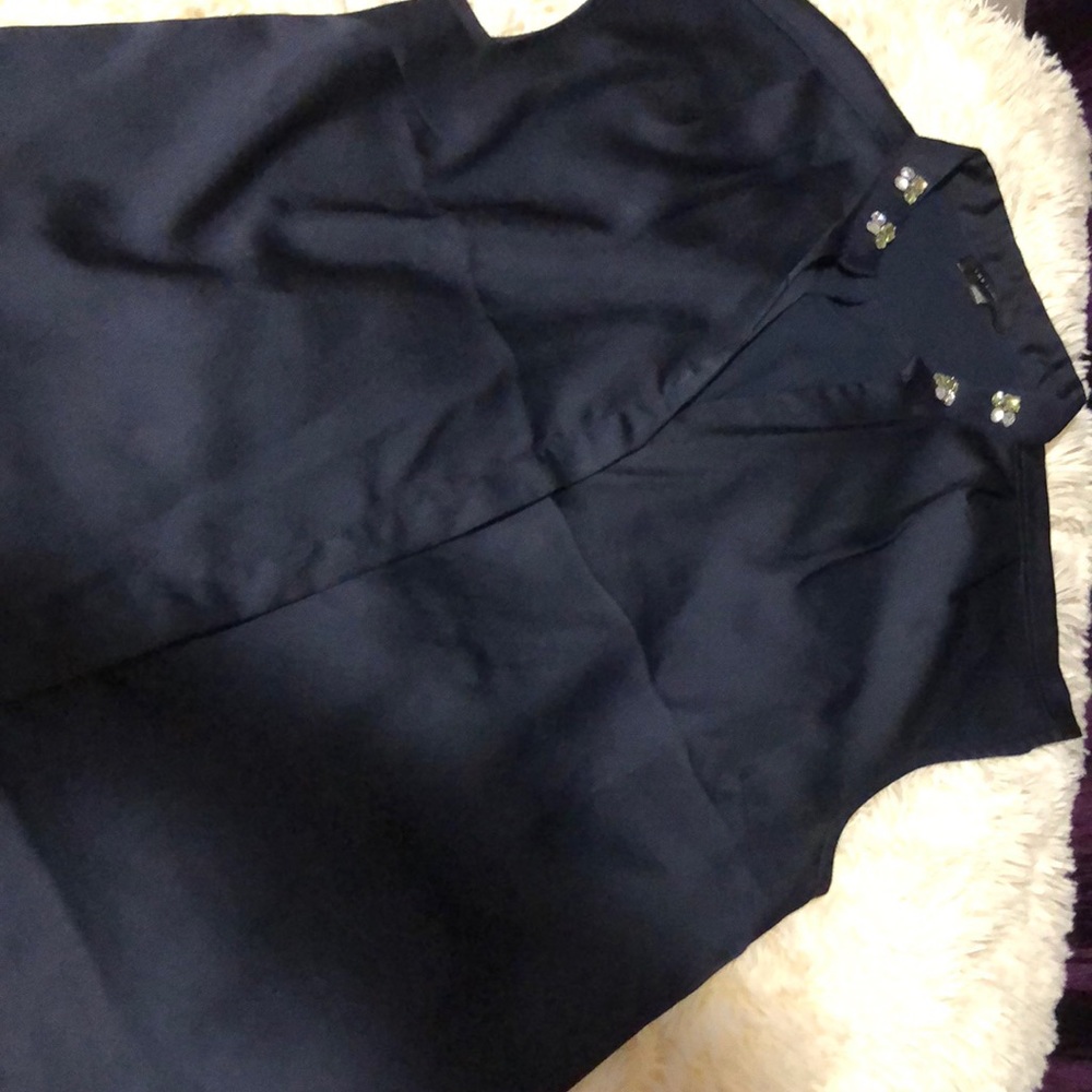 Limited medium top ❤️❤️3 for $20❤️❤️